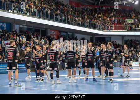 Nürnberg, Deutschland. Oktober 2024. Enttaeuschung bei der Erlangener Mannschaft nach der Niederlage HC Erlangen vs. THW Kiel, Handball, 1. Handball-Bundesliga, Saison 2024/2025, 8. Spieltag, 25.10.2024 Foto: Eibner/Ardan Fuessmann Credit: dpa/Alamy Live News Stockfoto