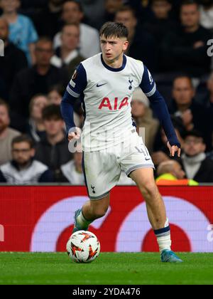 London, Großbritannien. Oktober 2024. London, England - 24. Oktober: Tottenham Hotspur's Mikey Moore beim Spiel der UEFA Europa League 2024/25 zwischen Tottenham Hotspur und AZ Alkmaar im Tottenham Hotspur Stadium am 24. Oktober 2024 in London. (David Horton/SPP) Credit: SPP Sport Press Photo. /Alamy Live News Stockfoto