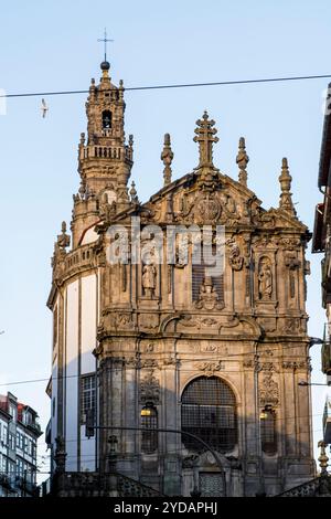 Kirche der Geistlichen (Igreja dos Clerigos), Porto, Portugal. Stockfoto