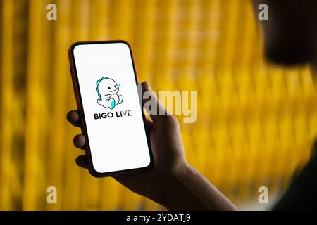 Dhaka, Bangladesch, 13. Juli 2024: Das Bigo Live-Logo wird auf dem Smartphone angezeigt. Stockfoto