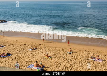 Praia de Castelo do Queijo (Käsestrand) in der Nähe von Saint Francis Xavier Fort (Castelo do Queijo, Porto, Portugal. Stockfoto