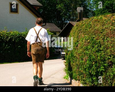 Traditionelle Lederhosen, die Lederhose genannt werden Stockfoto