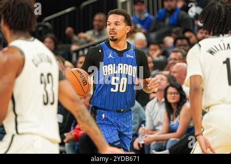 Orlando, Florida, USA, 25. Oktober 2024, Orlando Magic Guard Cole Anthony #50 im Kia Center. (Foto: Marty Jean-Louis/Alamy Live News Stockfoto