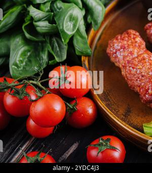 Fleischbrötchen mititei oder mici traditionelle rumänische Küche Stockfoto