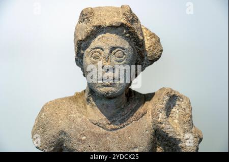 Trier Deutschland 3. Oktober 2024 Rheinisches Landesmuseum Trier, archäologisches Museum. Ausstellungen römischer Antiquitäten. God Mercury n.b., Fotos, die mit Erlaubnis der Museumsbehörden nach Vorlage des Presseausweises aufgenommen wurden. Stockfoto