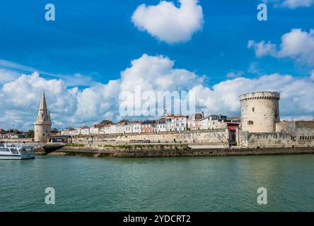 Alte Hafentürme von La Rochelle Frankreich Stockfoto