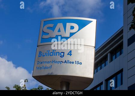Nahaufnahme des SAP-Logos am Firmensitz in Walldorf Stockfoto