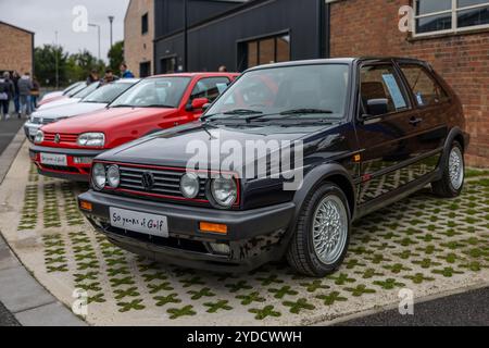 50 Jahre Golf - Volkswagen Golf GTi, ausgestellt im Bicester Heritage Scramble am 6. Oktober 2024. Stockfoto