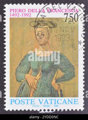 Gestempelte Briefmarke vom Vatikan, die Madonna del Parto zeigt, Detail, 5. Hundertjähriges Todestag von Piero della Francesca, um 1992. Stockfoto