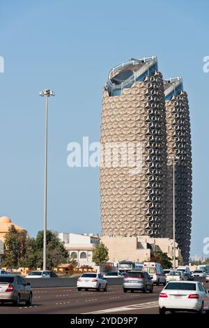 Blick auf die Al Bahr Türme in Abu Dhabi Stockfoto