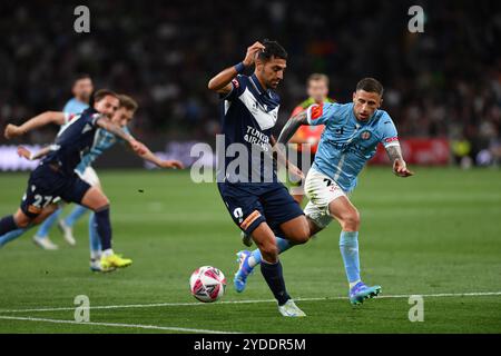 MELBOURNE, AUSTRALIEN. Oktober 2024. Im Bild: Melbourne Victory Stürmer Nikos Vergos (9) während der zweiten Runde der ISUZU Australian A-League, Melbourne City gegen Melbourne Victory im AAMI Park. Quelle: Karl Phillipson / Alamy Live News Stockfoto