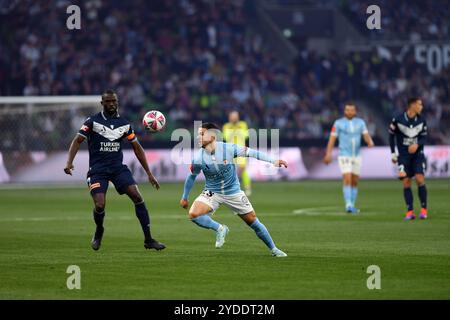 MELBOURNE, AUSTRALIEN. Oktober 2024. Im Bild: Melbourne Victory Defender Jason Geria (2) während der zweiten Runde der ISUZU Australian A-League, Melbourne City gegen Melbourne Victory im AAMI Park. Quelle: Karl Phillipson / Alamy Live News Stockfoto