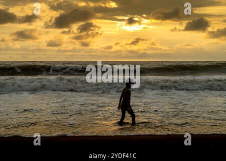 Tanur Beach, auch bekannt als Thooval Theeram Beach oder Ottupuram Beach, ist ein Strand und touristisches Schicksal in Tanur, Malappuram. Stockfoto