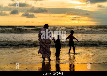 Tanur Beach, auch bekannt als Thooval Theeram Beach oder Ottupuram Beach, ist ein Strand und touristisches Schicksal in Tanur, Malappuram. Stockfoto