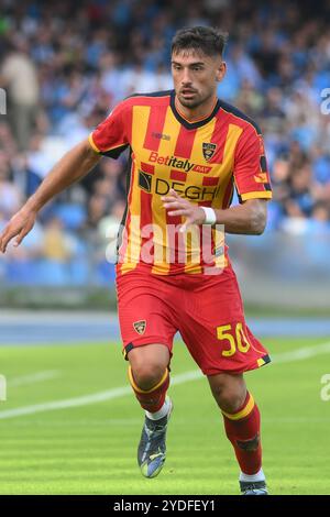 Napoli, Italien, 26. Oktober ,2024 Santiago Pierotti von US Lecce in Aktion während der Serie A Enilive zwischen SSC Napoli vs US Lecce:Agostino Gemito/ Alamy Live News Stockfoto