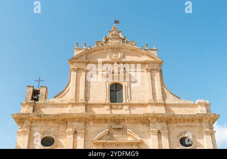 Pfarrkirche San Bartolomeo Apostolo, Mutterkirche auf dem zentralen Platz von Ispica, Provinz Ragusa, im Osten Siziliens, Italien Stockfoto