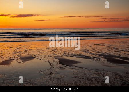 Nauset Beach auf Cape Cod bei Sonnenaufgang Stockfoto