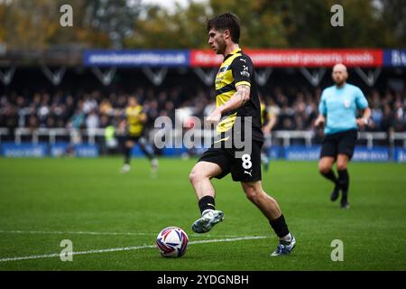 Kian Spence of Barrow AFC war am Samstag, den 26. Oktober 2024, beim Spiel der Sky Bet League 2 zwischen Bromley und Barrow in der Hayes Lane, Bromley. (Foto: Tom West | MI News) Credit: MI News & Sport /Alamy Live News Stockfoto