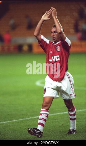 Wolverhampton Wanderers gegen Arsenal bei Molineux 7/8/1995 Arsenal-Fußballspieler David Platt Stockfoto