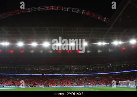 Wembley Arch von Inside Stadium England gegen Deutschland Frauenfußball Wembley Stadium London UK 25. Oktober 2024 Stockfoto