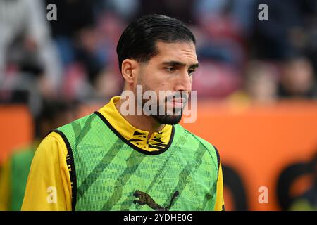 Deutschland, Bayern, Augsburg, Fussball, FC Augsburg - Borussia Dortmund, in der WWK Arena, Augsburg, 8. Spieltag, 26.10.24, v.l. Emre CAN (Borussia Dortmund, 23), Entaeuschender Blick, Aufwaermen DFL/DFB-Vorschriften verbieten jede Verwendung von Fotografien als Bildsequenzen und/oder Quasi-Video, Stockfoto