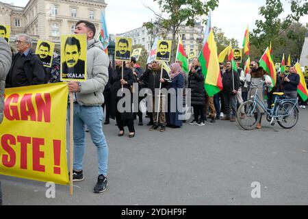 Glaubwürdige Mobilisierung versus les Bombardements Turcs Stockfoto