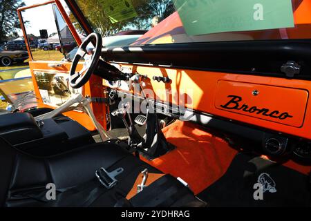 Ford Bronco in Vintage-Orange. Stockfoto