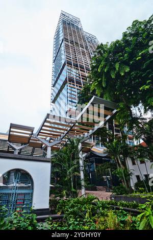 Singapur - 16. August 2024: South Beach Towers. Entworfen von Foster, gemischte Nutzung, bestehend aus Büroflächen, Residenzen, Hotel Stockfoto