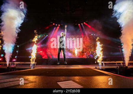 Leeds, England, 26. Oktober 2024. Sum 41, die das erste Date ihrer „Tour of the Setting“-letzten Tour in Großbritannien in der First Direct Arena in Leeds spielen. Quelle: Izzy Clayton/Alamy Live News Stockfoto