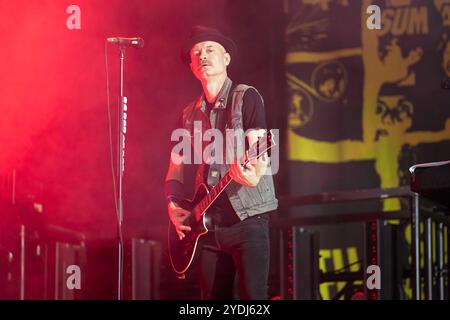 Leeds, England, 26. Oktober 2024. Sum 41, die das erste Date ihrer „Tour of the Setting“-letzten Tour in Großbritannien in der First Direct Arena in Leeds spielen. Quelle: Izzy Clayton/Alamy Live News Stockfoto