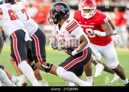 26. Oktober 2024: Utah Utes Running Back Micah Bernard (2) trägt den Ball während eines Spiels zwischen den Utah Utes und den Houston Cougars in Houston, Texas. Trask Smith/CSM Stockfoto