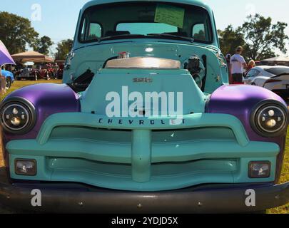 Old Tyme Chevy Pickup mit einem 350 V-8. Stockfoto