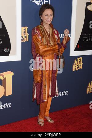 Hollywood, USA. Oktober 2024. Jacqueline Bisset kam am 26. Oktober 2024 zum AFI fest 2024 „Maria“ Red Carpet Screening im TCL Chinese Theatre in Hollywood, CA. © Janet Gough/AFF-USA. COM Credit: AFF/Alamy Live News Stockfoto