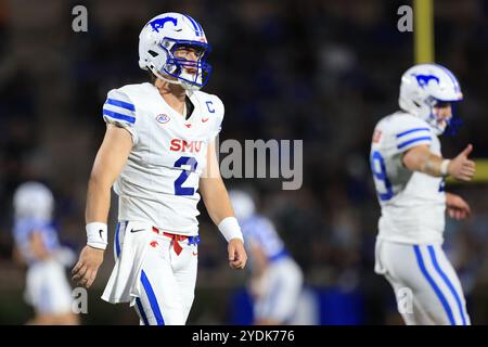 26. Oktober 2024: SMU Mustangs Quarterback Preston Stone (2) auf dem Feld während des NCAA-Fußballspiels zwischen den SMU Mustangs und den Duke Blue Devils Stockfoto