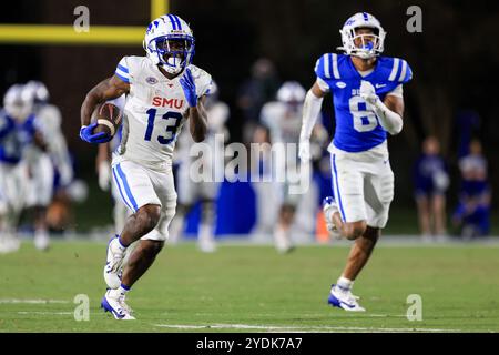 26. Oktober 2024: SMU Mustangs Wide Receiver Roderick Daniels Jr. (13) holt einen langen Touchdown-Empfang während des NCAA-Fußballspiels zwischen den S Stockfoto