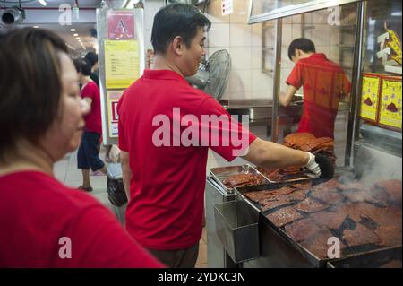 03.02.2018, Singapur, Republik Singapur, Asien, Bakkwa, eine Spezialität, die aus gegrillten Schweinefleisch hergestellt wird und besonders bei Chinesen beliebt ist Stockfoto