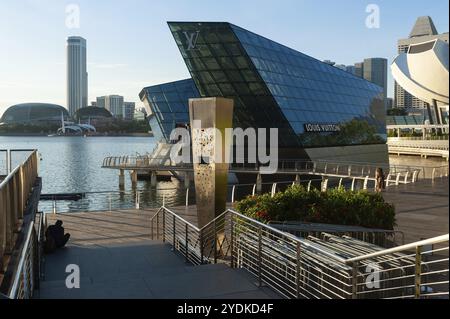 06.05.2019, Singapur, Republik Singapur, Asien, Louis Vuitton Island Maison Luxusgeschäft am Ufer von Marina Bay Sands, Asien Stockfoto