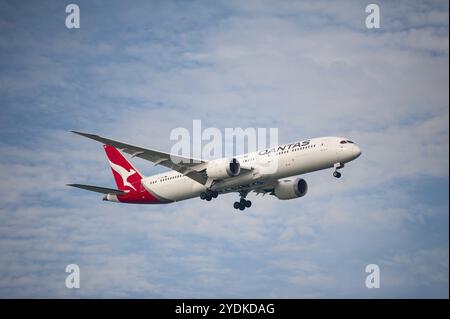 02.08.2023, Singapur, Republik Singapur, Asien, Passagierflugzeug der australischen Fluggesellschaft Qantas Airways vom Typ Boeing 787-9 Dreamliner Stockfoto