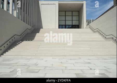 25.06.2019, Berlin, Deutschland, Europa, Treppe zur neuen James-Simon-Galerie auf der Museumsinsel Berlin-Mitte, entworfen vom britischen Architekten David CH Stockfoto