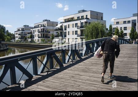 13.06.2019, Berlin, Deutschland, Europa, neue Wohnhäuser am Wasser auf der Tegeler Insel am Tegeler Hafen, Europa Stockfoto