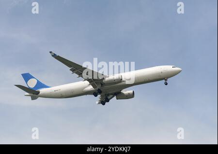 15.07.2023, Singapur, Republik Singapur, Asien, ein von Galistair Malta im Namen von Galistair Infinite betriebenes Frachtflugzeug des Typs Airbus A330-300 Stockfoto