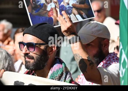 Valletta, Malta - 6. Oktober 2024: Teilnehmer einer Demonstration gegen die israelischen Aktionen im Gazastreifen Stockfoto