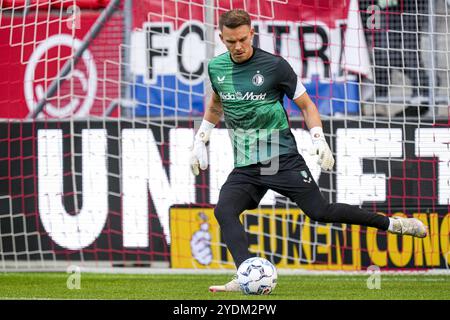 Utrecht, Niederlande. Oktober 2024. Utrecht - Feyenoord-Keeper Timon Wellenreuther während der zehnten Runde der Eredivisie-Saison 2024/2025. Das Spiel findet am 27. Oktober 2024 im Stadion Galgenwaard in Utrecht statt. Credit: Box to Box Pictures/Alamy Live News Stockfoto