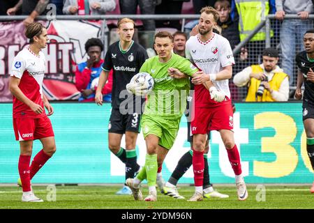 Utrecht, Niederlande. Oktober 2024. Utrecht - Feyenoord-Keeper Timon Wellenreuther während der zehnten Runde der Eredivisie-Saison 2024/2025. Das Spiel findet am 27. Oktober 2024 im Stadion Galgenwaard in Utrecht statt. Credit: Box to Box Pictures/Alamy Live News Stockfoto