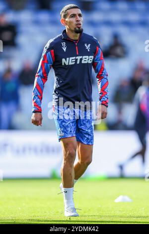 Daniel Munoz von Crystal Palace wärmt sich vor dem Premier League-Spiel Crystal Palace gegen Tottenham Hotspur im Selhurst Park, London, Großbritannien, 27. Oktober 2024 (Foto: Izzy Poles/News Images) Stockfoto