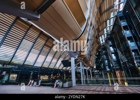 Singapur - 16. August 2024: South Beach Towers. Entworfen von Foster, gemischte Nutzung, bestehend aus Büroflächen, Residenzen, Hotel Stockfoto