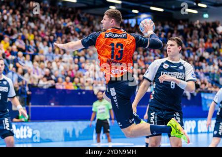 Lemgo, Deutschland. Oktober 2024. Sebastian Heymann (Rhein-Neckar Loewen, #13) im Torwurf GER, TBV Lemgo Lippe vs. Rhein-Neckar Loewen, Handball, 1. Bundesliga, 8. Spieltag, Spielzeit 2024/2025, 27.10.2024 Foto: Eibner-Pressefoto/Jan Rollinger Credit: dpa/Alamy Live News Stockfoto
