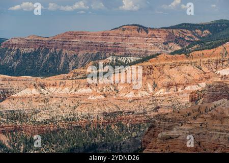 Panoramablick auf das Cedar Breaks National Monument vom Point Supreme Aussichtspunkt Stockfoto