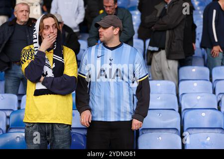 London, Großbritannien. Oktober 2024. Enttäuschte Tottenham-Fans nach dem Premier League-Spiel im Selhurst Park, London. Der Bildnachweis sollte lauten: Kieran Cleeves/Sportimage Credit: Sportimage Ltd/Alamy Live News Stockfoto