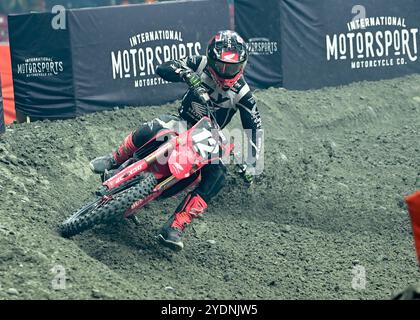 Vancouver, Kanada. Oktober 2024. Oktober 2024; Vancouver, British Columbia, Kanada; Fire Power Honda Shane McElrath USA (12) Rennen im 250 ccm GP im BC Place Stadium. (Foto: Simon Fearn/SIPA USA) Credit: SIPA USA/Alamy Live News Stockfoto